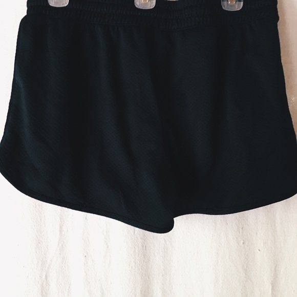 Shorts - Picture 2 of 2